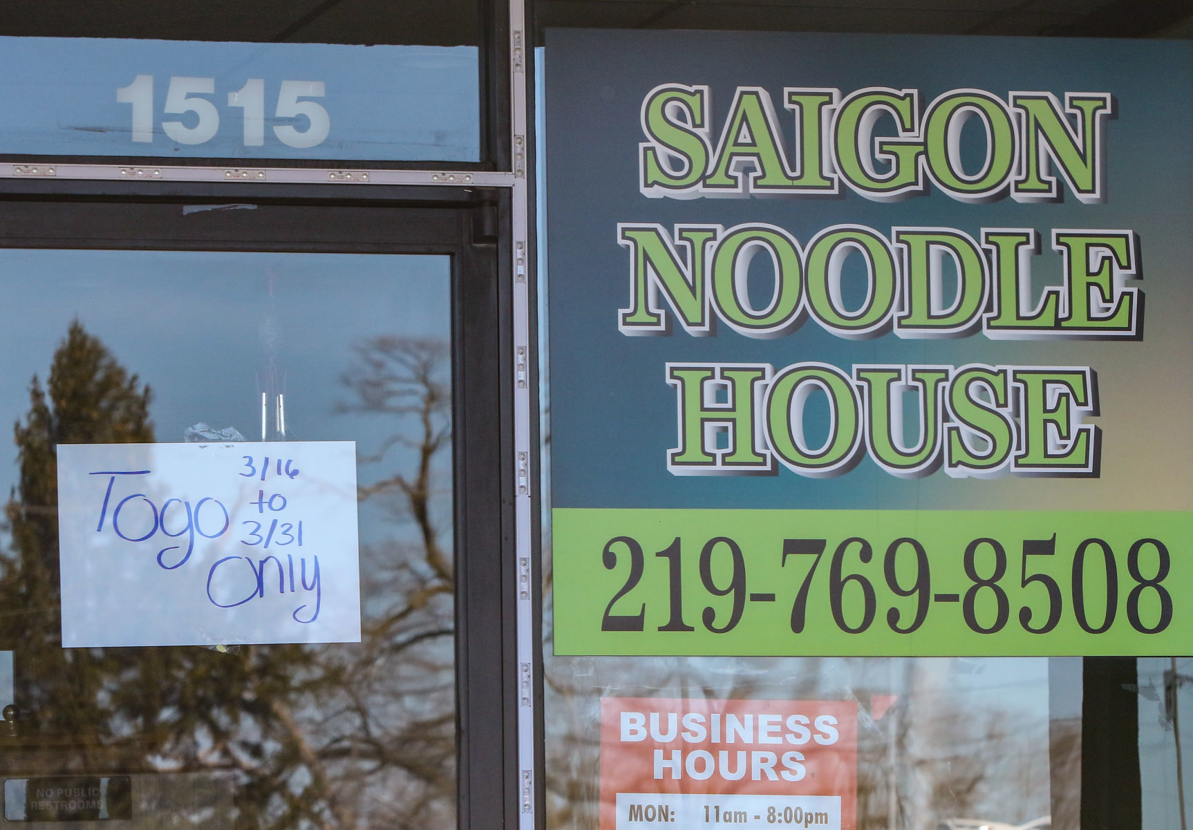 Area restaurants deal with closures